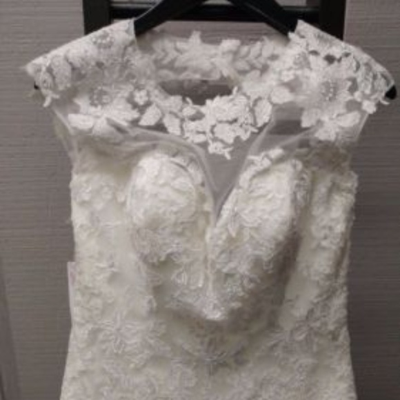 Casablanca Bridal dress 085 size 12